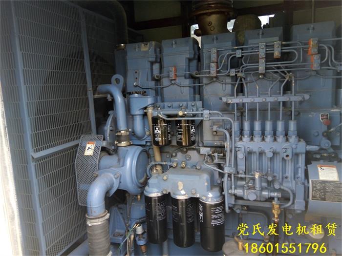 安徽合肥肥東發(fā)電機出租租賃工廠租賃600KW柴油發(fā)電機組發(fā)電生產(chǎn)